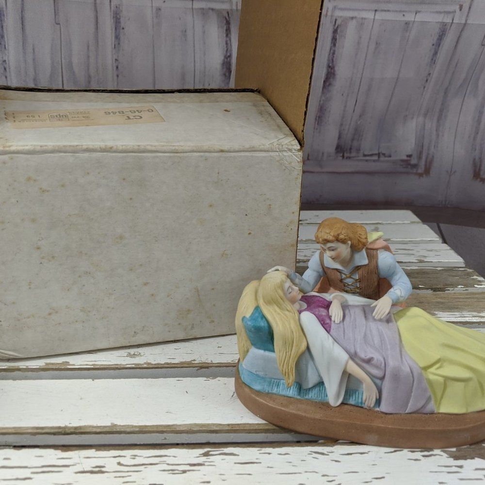 The Danbury Mint The 12 Fairy‎ Tail SLEEPING BEAUTY